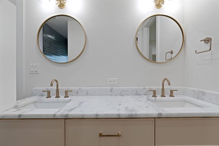 Image 30 of a home in .