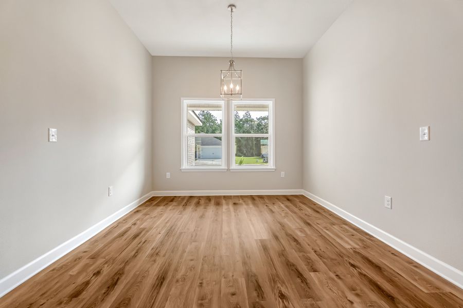 Representative unfurnished interior of a home built from the Dalton by CJL Homes in Oak Hollow, Crestview (Image 30).
