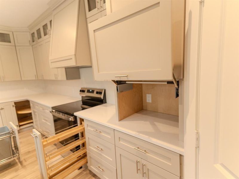 Furnished interior view inside a new home in , Granbury (Image 10). Furnished interior view inside a new home in , Granbury (Image 10).