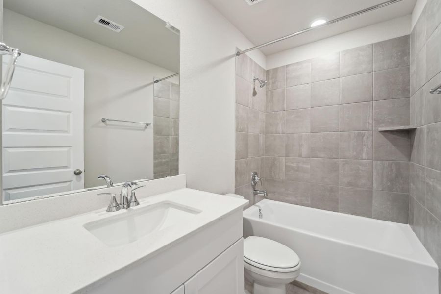 Photo is not of the actual home, but is an inspirational photo of builder’s model home and may depict options, furnishings, and/or decorator features that are not included Photo is not of the actual home, but is an inspirational photo of builder’s model home and may depict options, furnishings, and/or decorator features that are not included