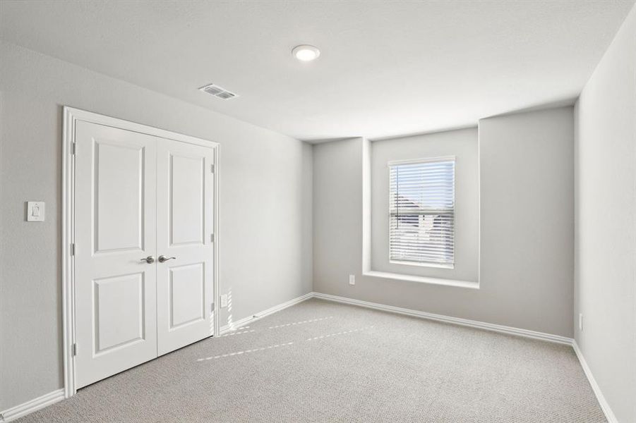 Spacious, unfurnished interior of a new home in Simpson Crossing - Spring Series, McKinney (Image 21). Spacious, unfurnished interior of a new home in Simpson Crossing - Spring Series, McKinney (Image 21).