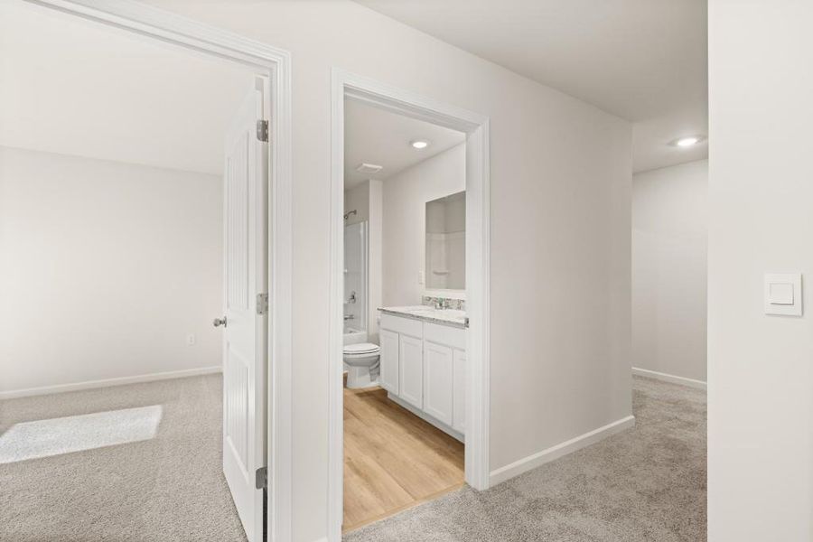 Spacious, unfurnished interior of a new home in Oconee Overlook, Gainesville (Image 20). Spacious, unfurnished interior of a new home in Oconee Overlook, Gainesville (Image 20).