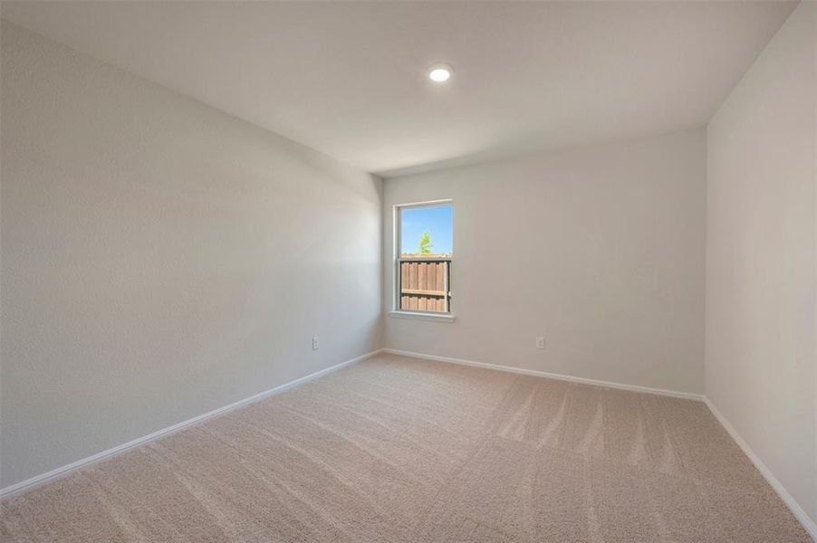 Spacious, unfurnished interior of a new home in Tarrytown, Crowley (Image 33).