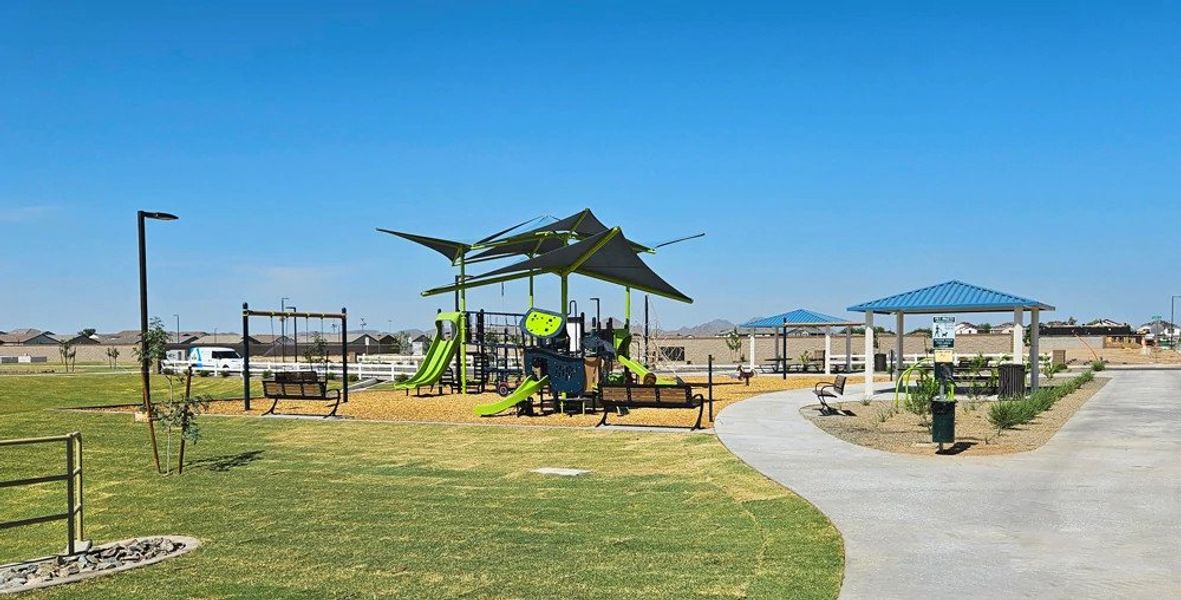 Community amenities in Tobiano at Wales Ranch, San Tan Valley (Image 10).