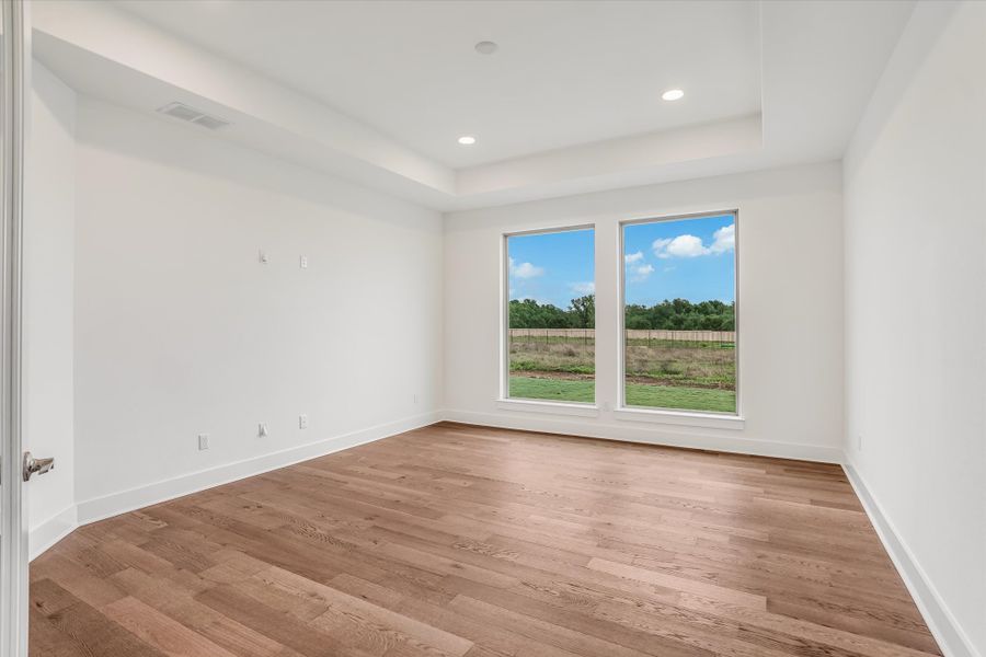Representative unfurnished interior of a home built from the Bandera II by Giddens Homes in Whispering Wind, Bertram (Image 101).