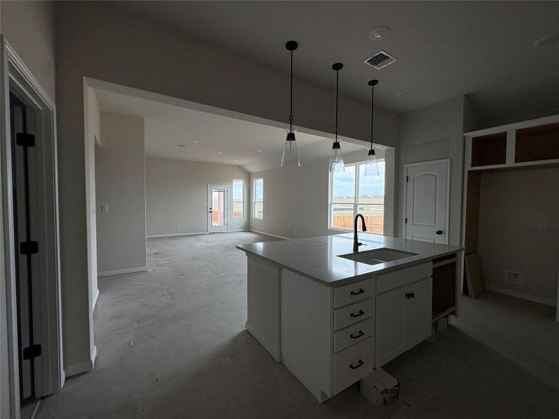 Image 37 of a home in Willow Springs.