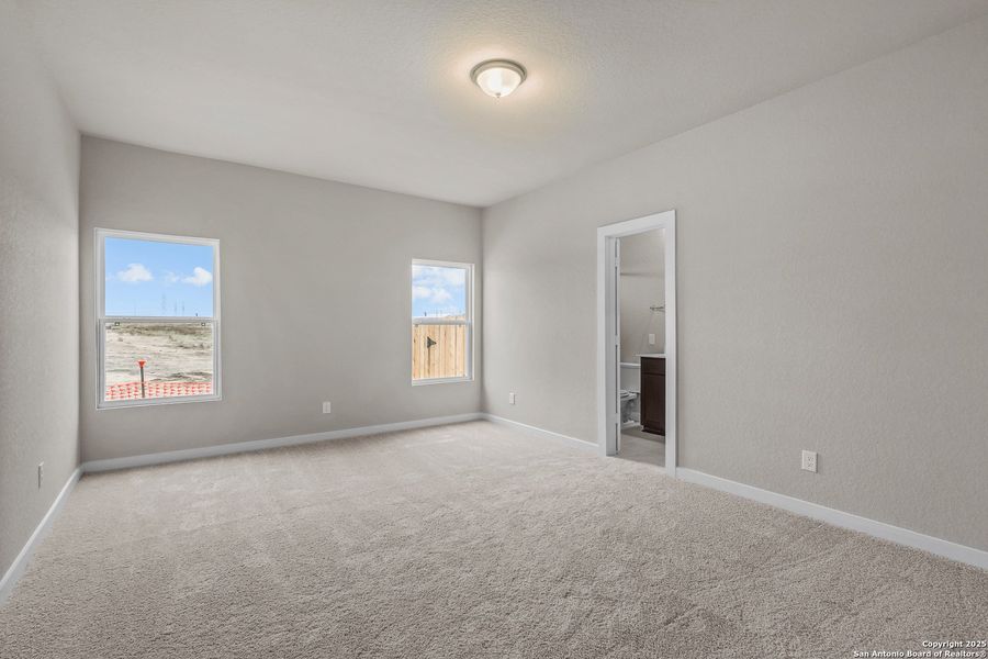 Spacious, unfurnished interior of a new home in Garden Grove, Schertz (Image 15).