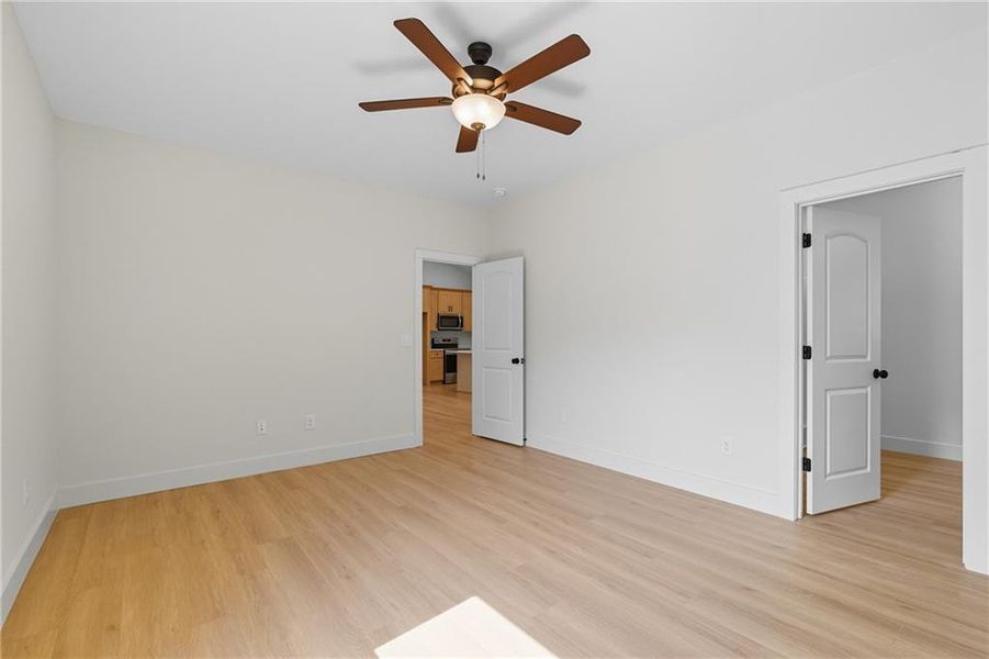 Spacious, unfurnished interior of a new home in , Toccoa (Image 14).