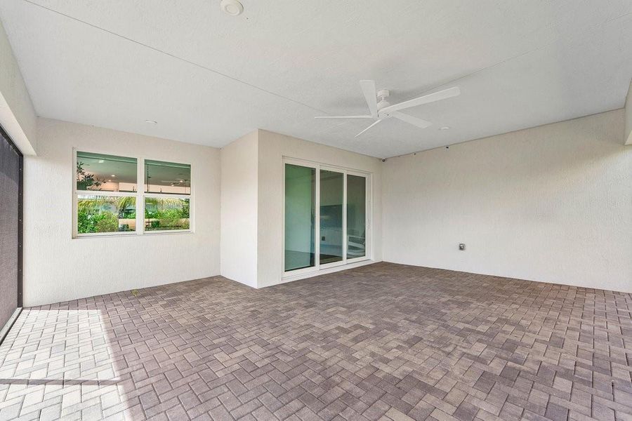 Spacious, unfurnished interior of a new home in Tradition - Telaro, Port St. Lucie (Image 19). Spacious, unfurnished interior of a new home in Tradition - Telaro, Port St. Lucie (Image 19).