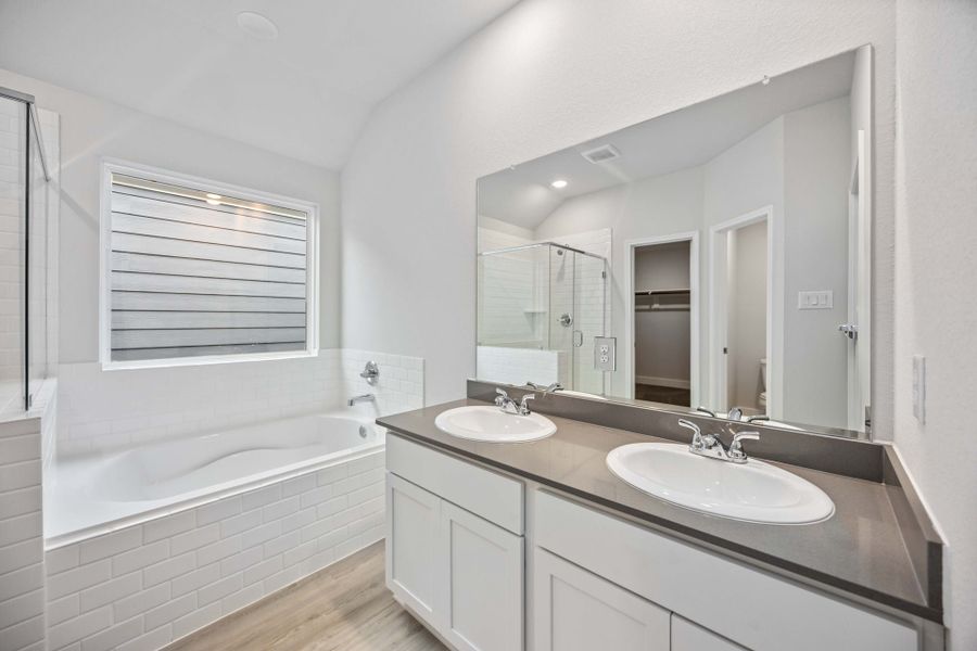13215 Moncloa - DaVinci - Primary Bathroom 13215 Moncloa - DaVinci - Primary Bathroom