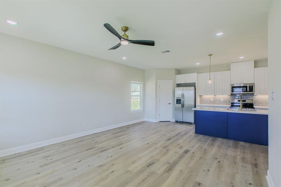 Spacious, unfurnished interior of a new home in , West (Image 11).