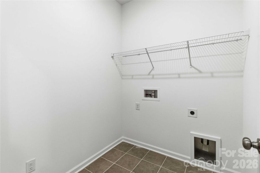 Spacious, unfurnished interior of a new home in Ridge at Sugar Creek, Indian Land (Image 26).