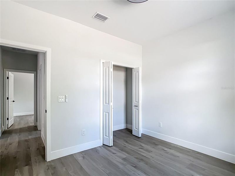 Spacious, unfurnished interior of a new home in , Ocala (Image 28).