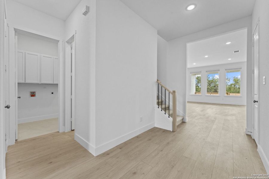 Spacious, unfurnished interior of a new home in , New Braunfels (Image 14).