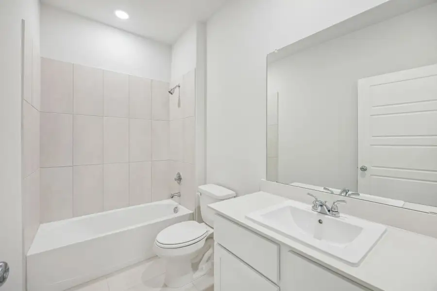 Bathroom in the Stanley II home plan by Trophy Signature Homes – REPRESENTATIVE PHOTO Bathroom in the Stanley II home plan by Trophy Signature Homes – REPRESENTATIVE PHOTO
