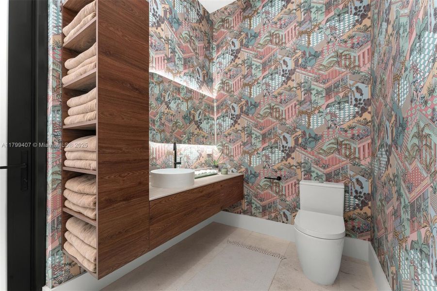 Image 68 of a home in .