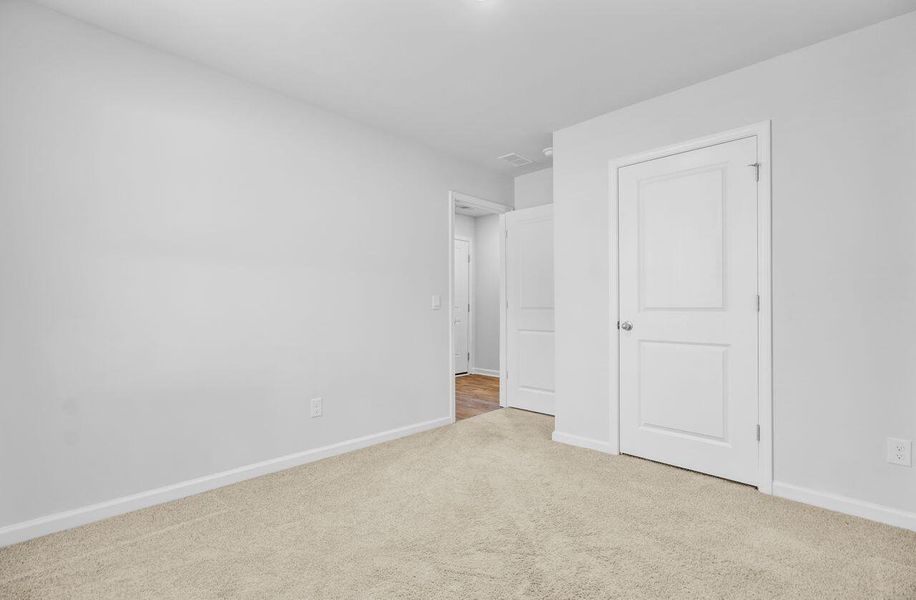 Spacious, unfurnished interior of a new home in Stone Ridge, Moncks Corner (Image 34).