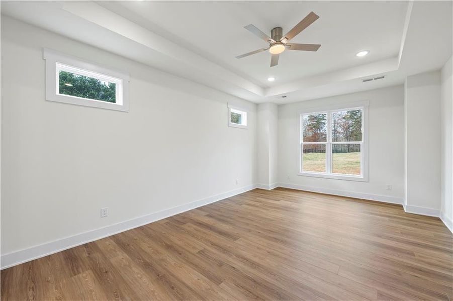 Spacious, unfurnished interior of a new home in , Gainesville (Image 35).