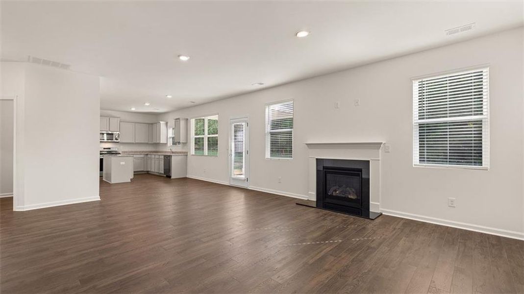 Spacious, unfurnished interior of a new home in Preserve at Dove Creek, Statham (Image 36).