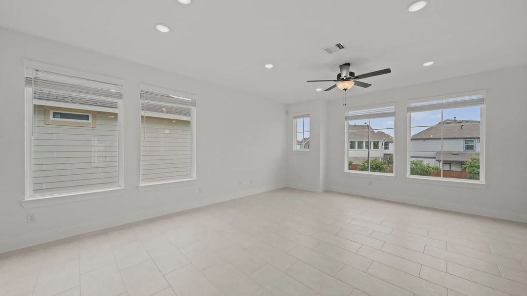 Spacious, unfurnished interior of a new home in Elyson Courtyard Collection, Katy (Image 18).