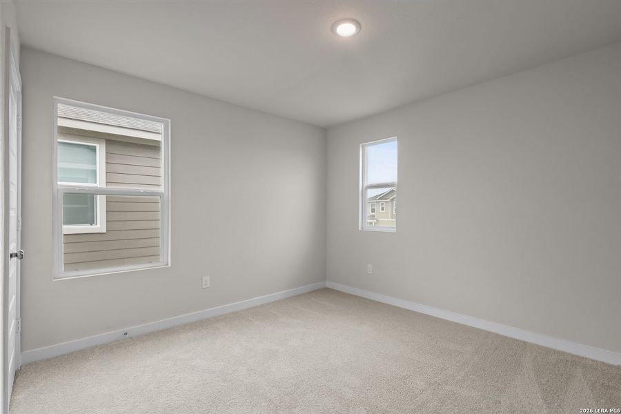 Spacious, unfurnished interior of a new home in Applewhite Meadows, San Antonio (Image 26).