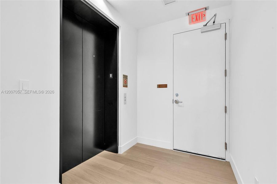 Spacious, unfurnished interior of a new home in , Miami (Image 7).