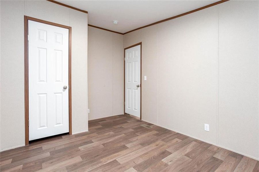 Spacious, unfurnished interior of a new home in , Dallas (Image 26).