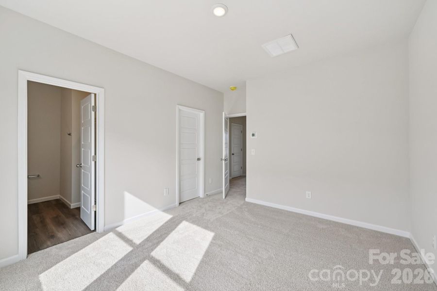 Spacious, unfurnished interior of a new home in , Cramerton (Image 18).