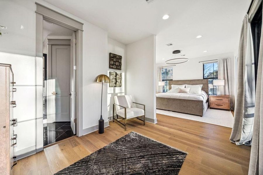 Furnished interior view inside a new home in , Brookeland (Image 32).