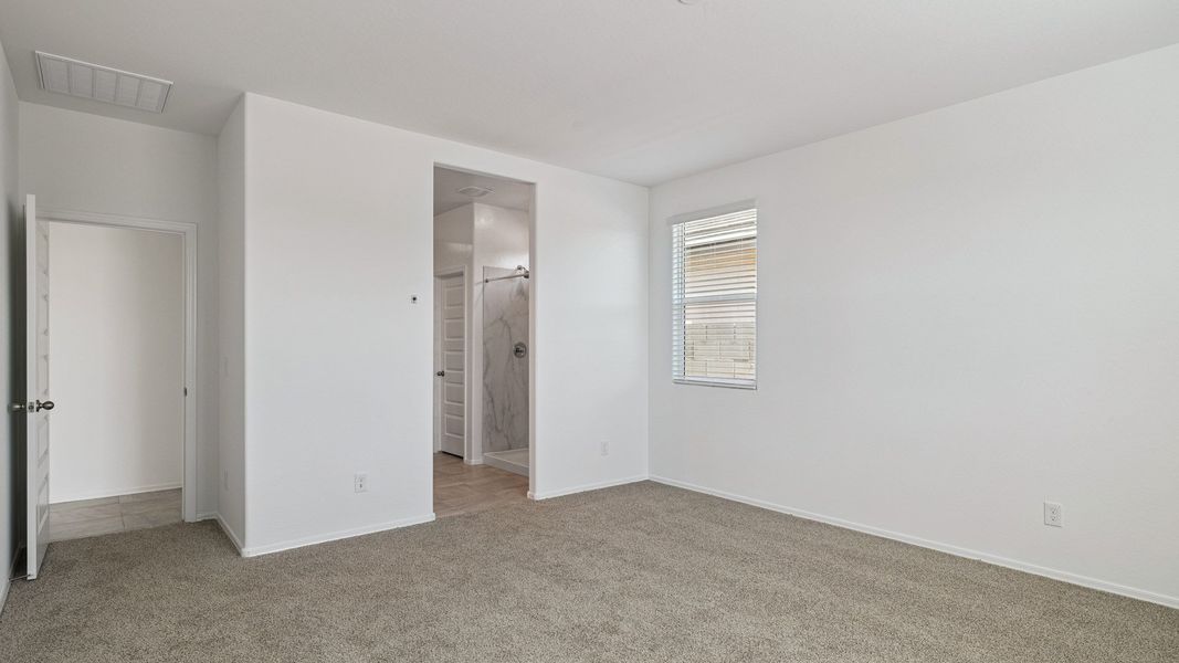 Spacious, unfurnished interior of a new home in Moonlight, Maricopa (Image 23).