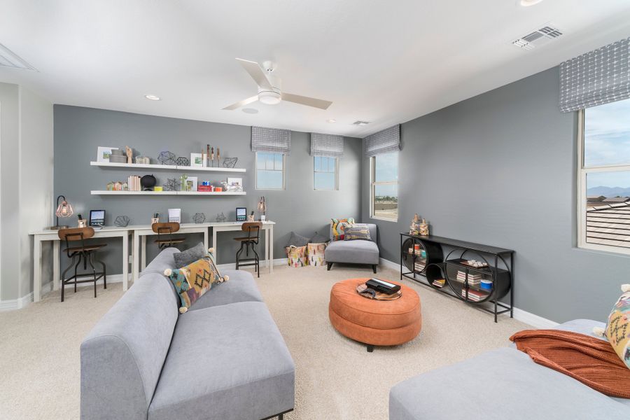 Representative furnished interior of a home built from the Geneva by Beazer Homes in Highpointe at Northpointe, Peoria (Image 17).