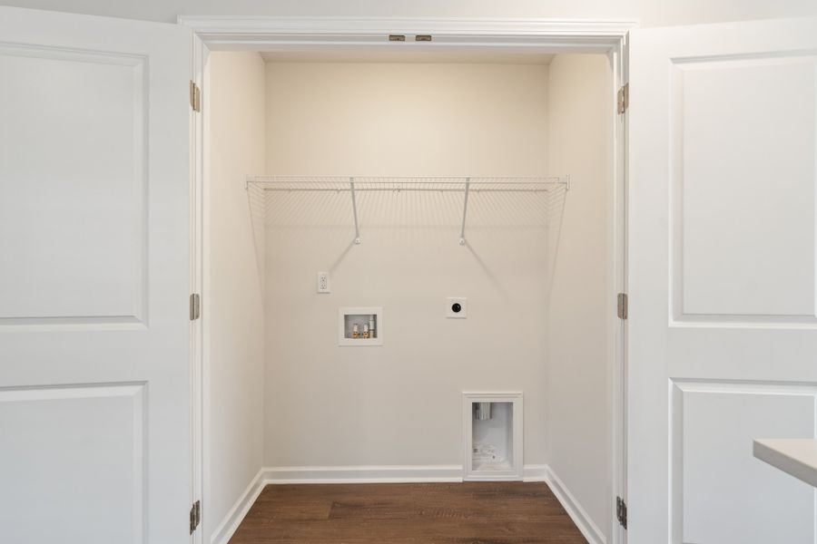 Spacious, unfurnished interior of a new home in Evergreen, Spartanburg (Image 18).