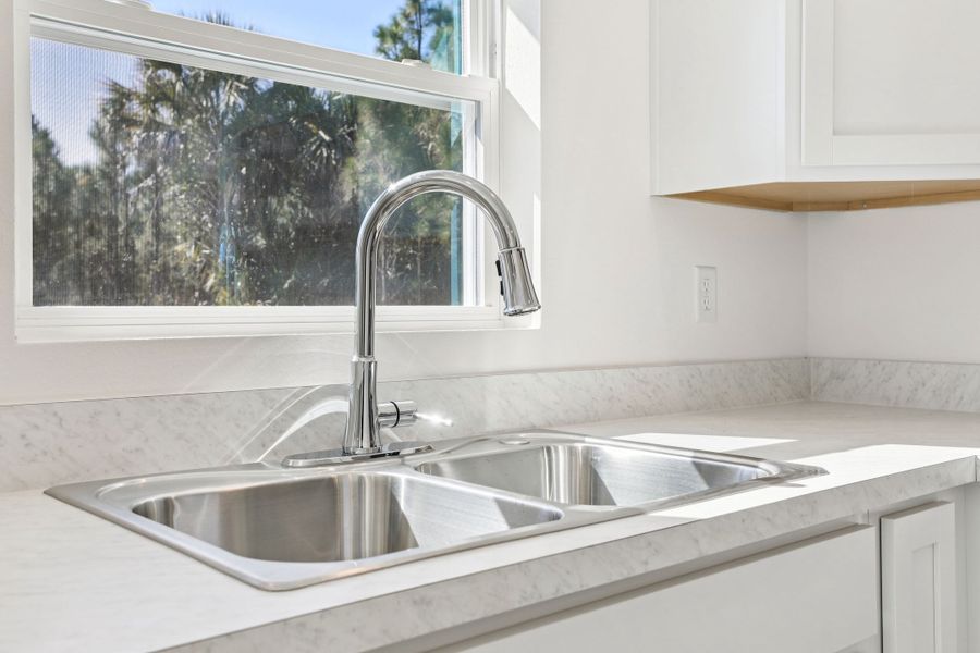 Representative interior finishes for a home built from the Poinsettia by Maronda Homes in Cape Coral, Cape Coral (Image 17).