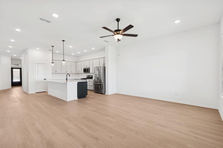 Spacious, unfurnished interior of a new home in Brookewater 45' Homesites, Rosenberg (Image 19).