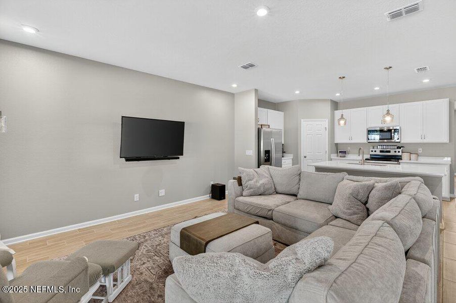 Furnished interior view inside a new home in Sandridge Hills, Green Cove Springs (Image 7).