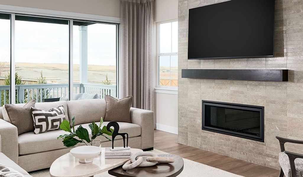 Darius-D786-LookingGlass Great Room