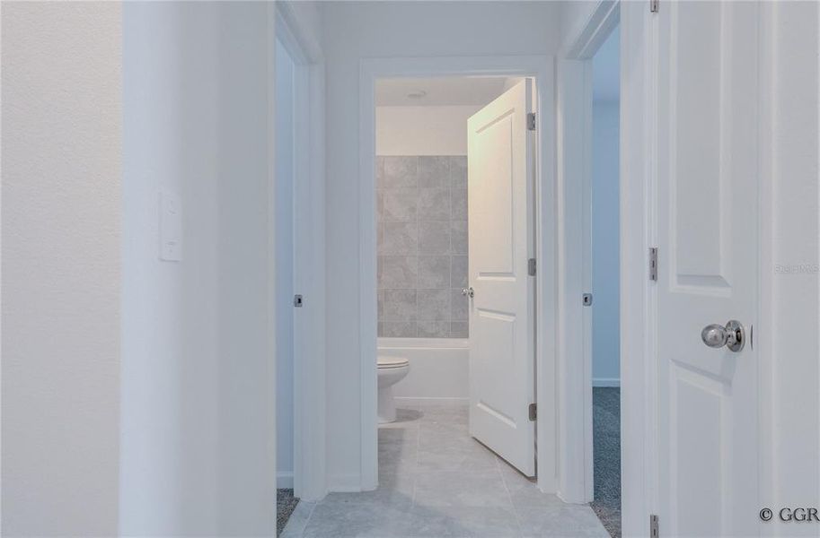 Spacious, unfurnished interior of a new home in Knightsbridge, Kissimmee (Image 24). Spacious, unfurnished interior of a new home in Knightsbridge, Kissimmee (Image 24).