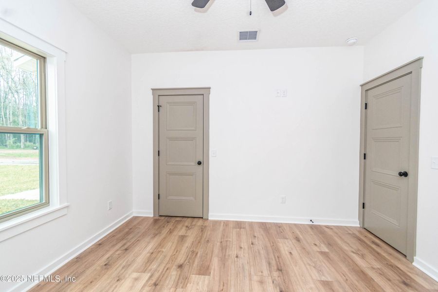 Spacious, unfurnished interior of a new home in , Glen St. Mary (Image 15).