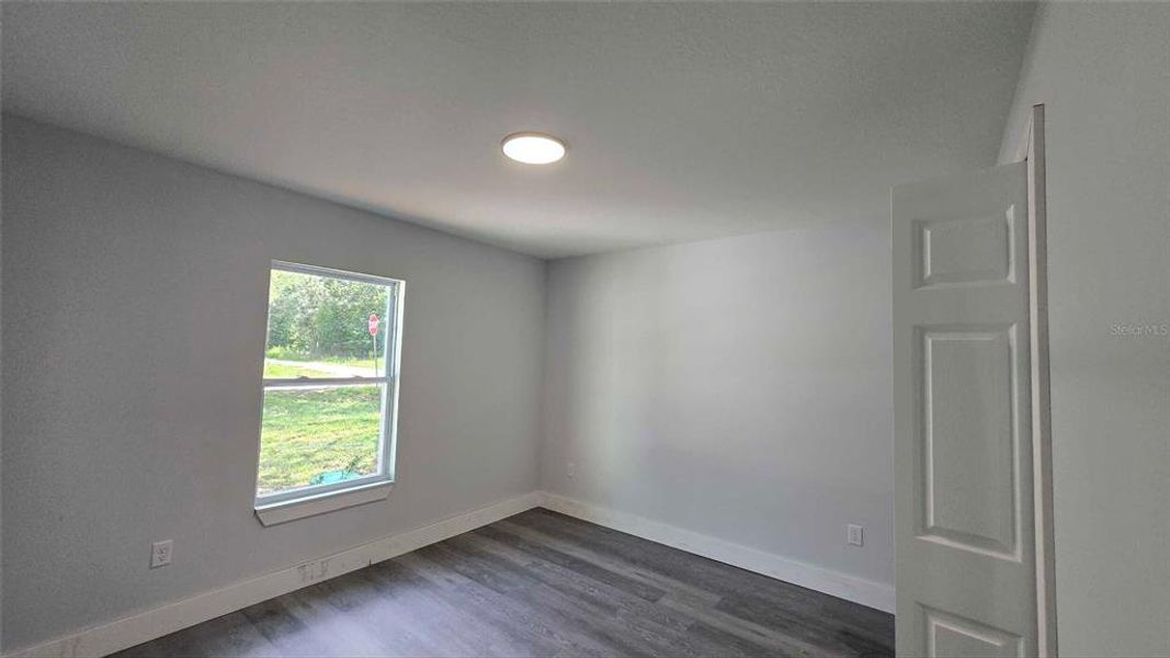 Spacious, unfurnished interior of a new home in , Dunnellon (Image 51).