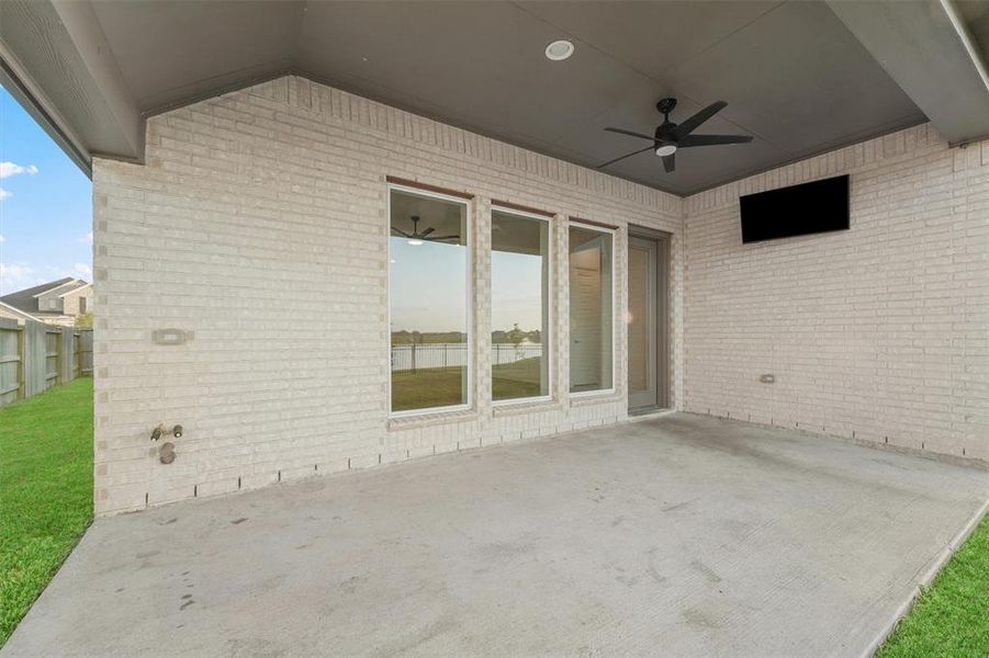 Covered Patio.