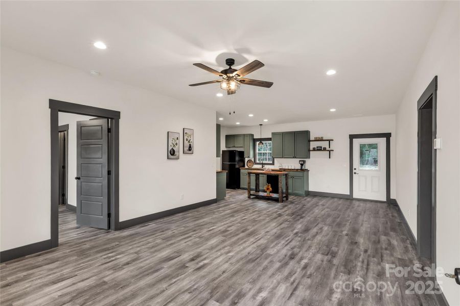 Spacious, unfurnished interior of a new home in , Chester (Image 11).