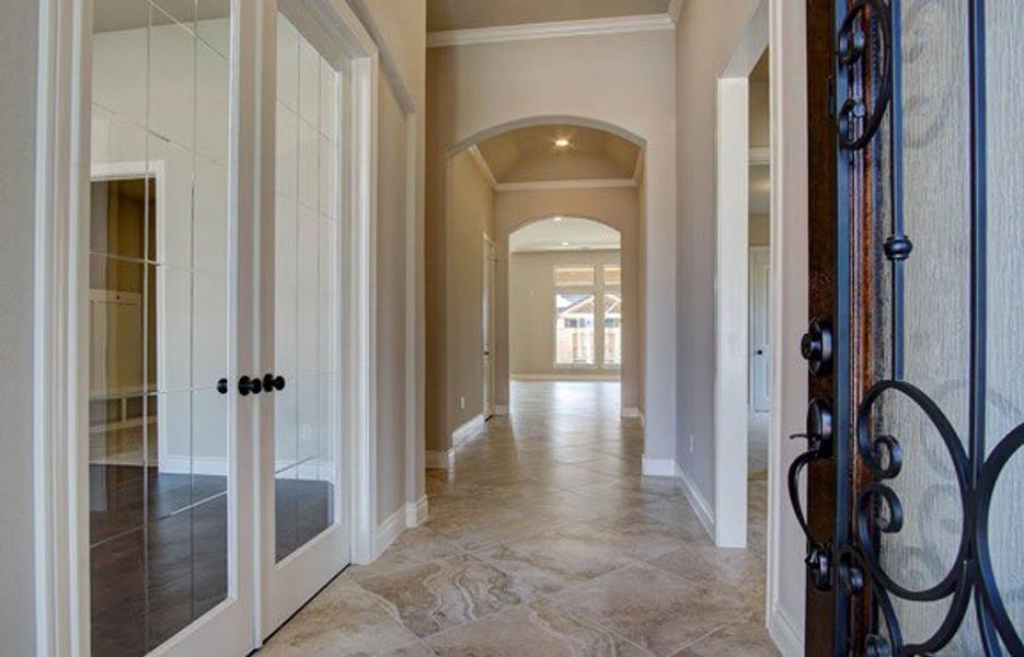 Representative unfurnished interior of a home built from the 3326 by Ravenna Homes in The Woodlands Hills 65′, Willis (Image 11).