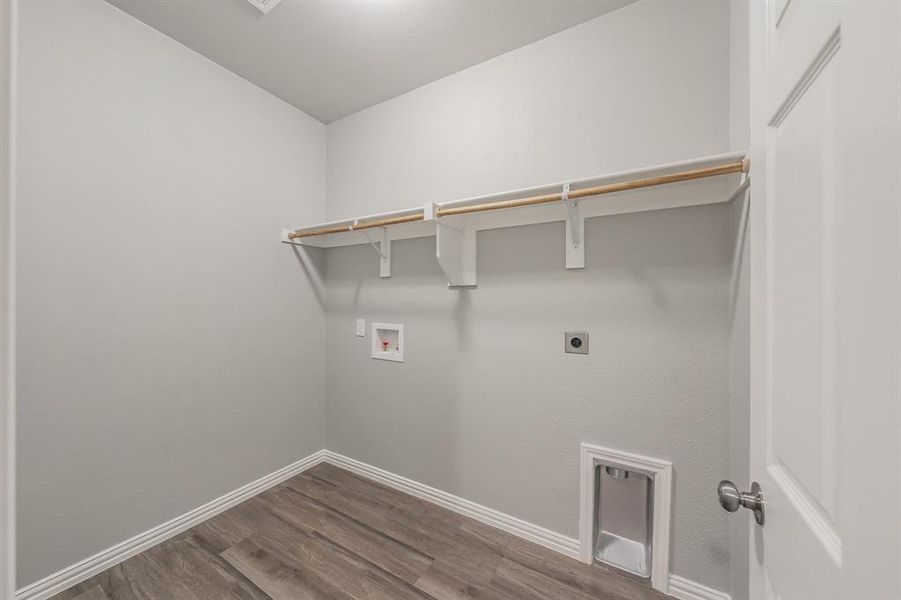 Spacious, unfurnished interior of a new home in , Fort Worth (Image 20).