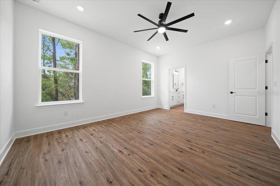 Spacious, unfurnished interior of a new home in , Weeki Wachee (Image 46). Spacious, unfurnished interior of a new home in , Weeki Wachee (Image 46).