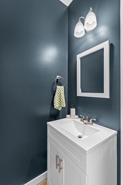 Furnished interior view inside a new home in , Hanahan (Image 9).