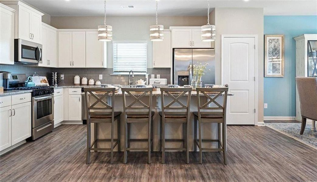 Furnished interior view inside a new home in Oakmont, Dallas (Image 6).