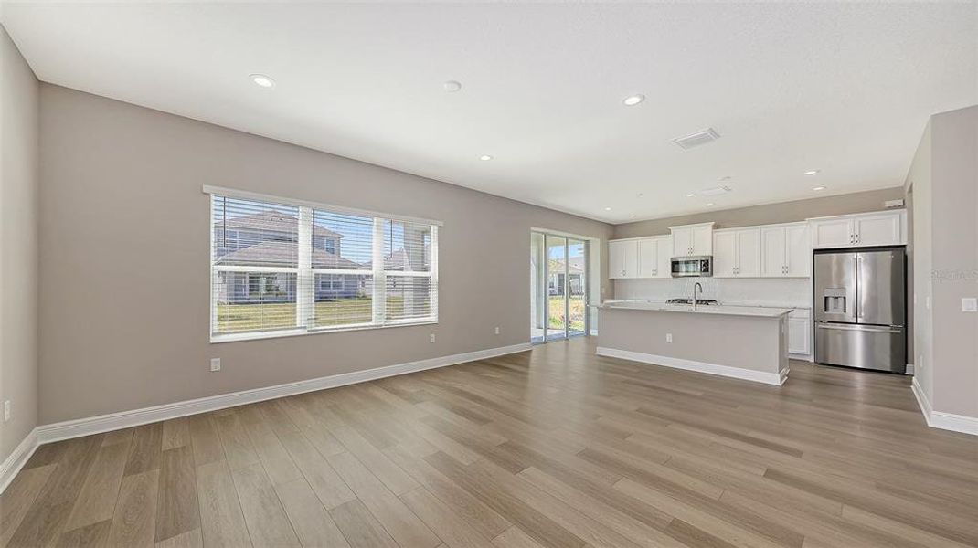 Spacious, unfurnished interior of a new home in Wildleaf, Parrish (Image 15).