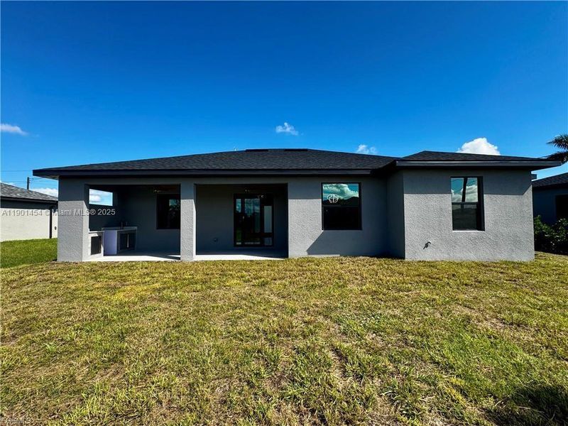 Exterior details and patio area of a home in , Cape Coral (Image 19). Exterior details and patio area of a home in , Cape Coral (Image 19).