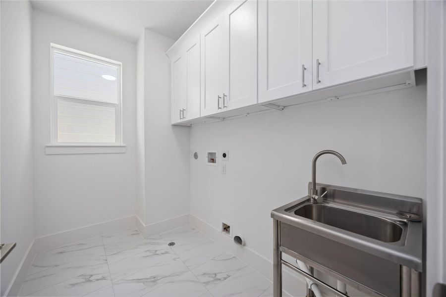 Image 32 of a home in . Image 32 of a home in .