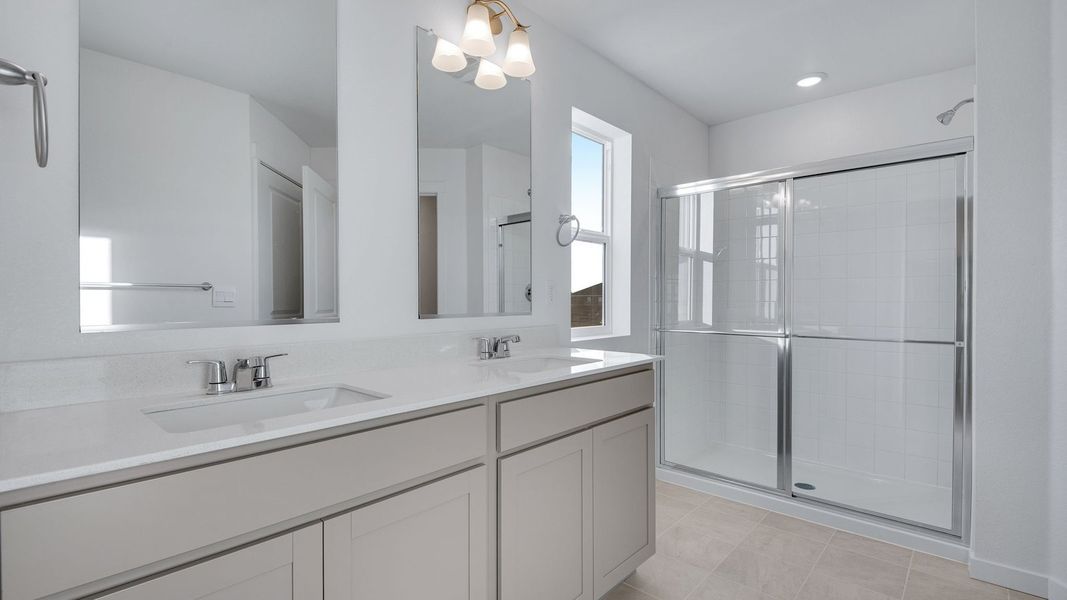 Furnished interior view inside a new home in Silver Peaks, Lochbuie (Image 11).